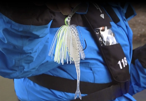 grilo-pesca-bullpointshad-feature-main-05-6.jpg